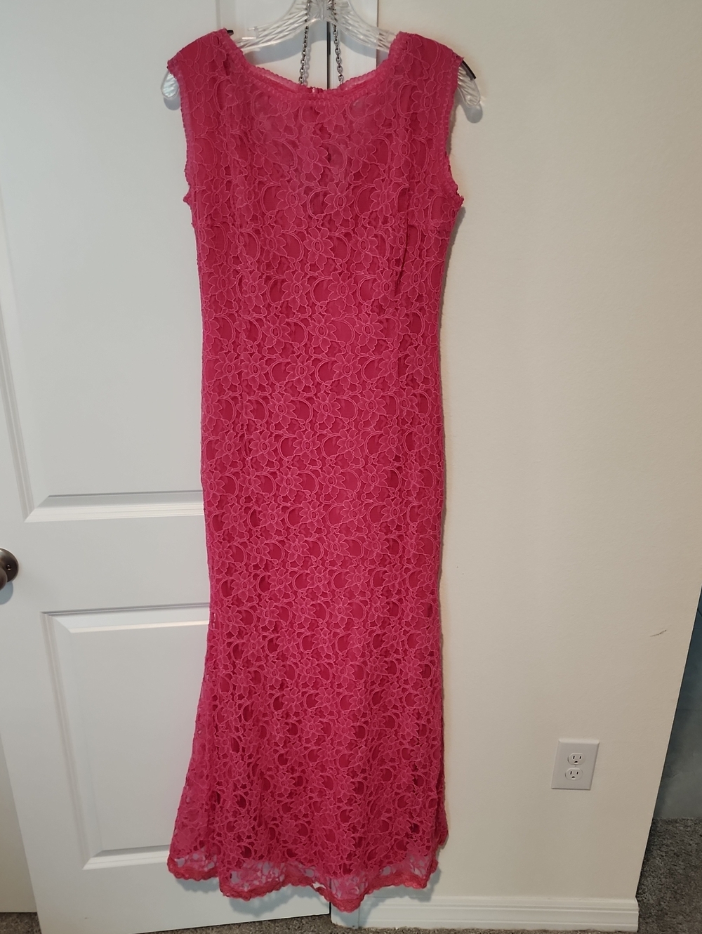 Fitted Hot Pink Lace Maxi Dress — Sleeveless Evening Gown